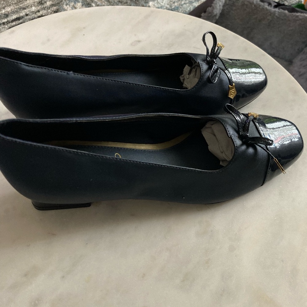 Soft Style Black Patent Flats